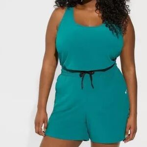 Torrid Stretch Woven Romper Size 5X Green Pockets Surplice Back Sleeveless